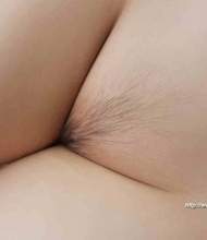 Japanese Schoolgirl Hinako pubic area